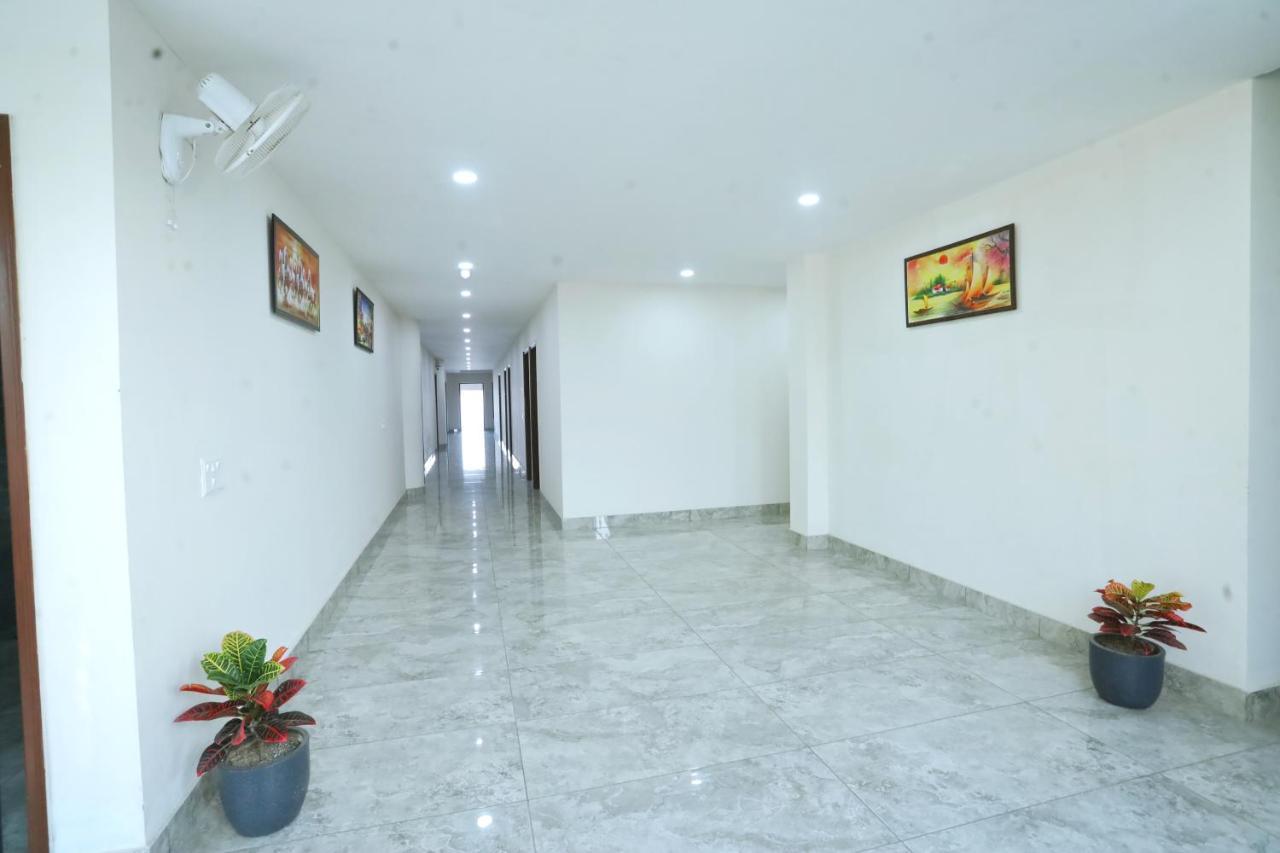 Raghav Inn Karnāl Buitenkant foto